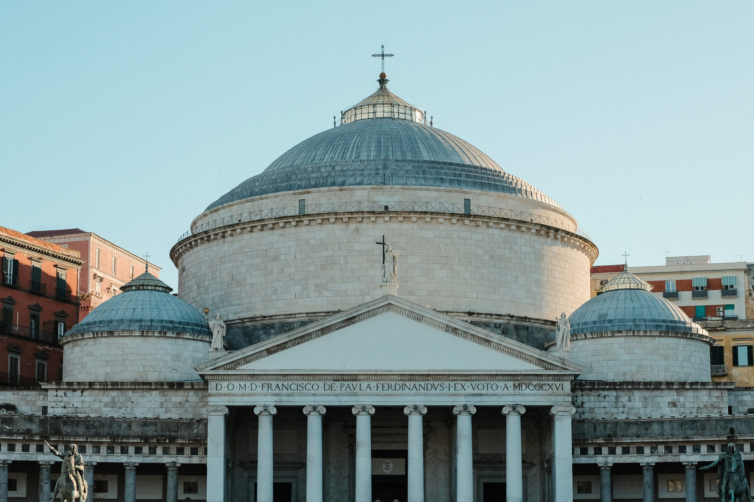 La Dolce Vita Sacred Sounds & Royal Sights in Naples