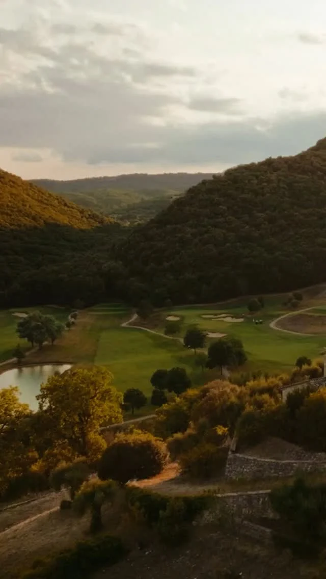 La Dolce Vita Orient Express is “special partner” of Open d’Italia 2025, announcing the exclusive itineraries for the most discerning golf enthusiasts. The charm of La Dolce Vita Orient Express meets the pinnacle of Italian golf— amidst iconic landscapes and legendary courses.

The art of golf and the spirit of travel come together
in an exclusive journey of timeless elegance.

Discover more
Link in bio.

#ladolcevitatrain
#ladolcevitaorientexpress
#orientexpress
#luxurytravels
#unexpectedItaly
#italytravel
#ladolcevitaitaly
 #ItalianOpen
#OpenDItaliaGolf